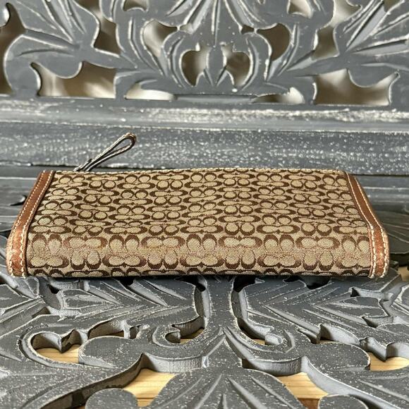 COACH Soho Signature Long Wallet Brown Canvas Leather Buckle Flap - Picture 8 of 12